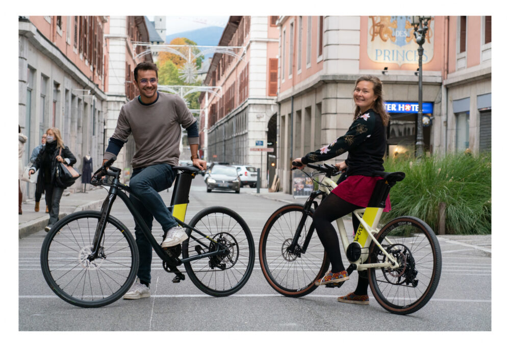 Vélo électrique hybride urbain Whatt TTMessenger Noir Jaune 2022 – Image 4