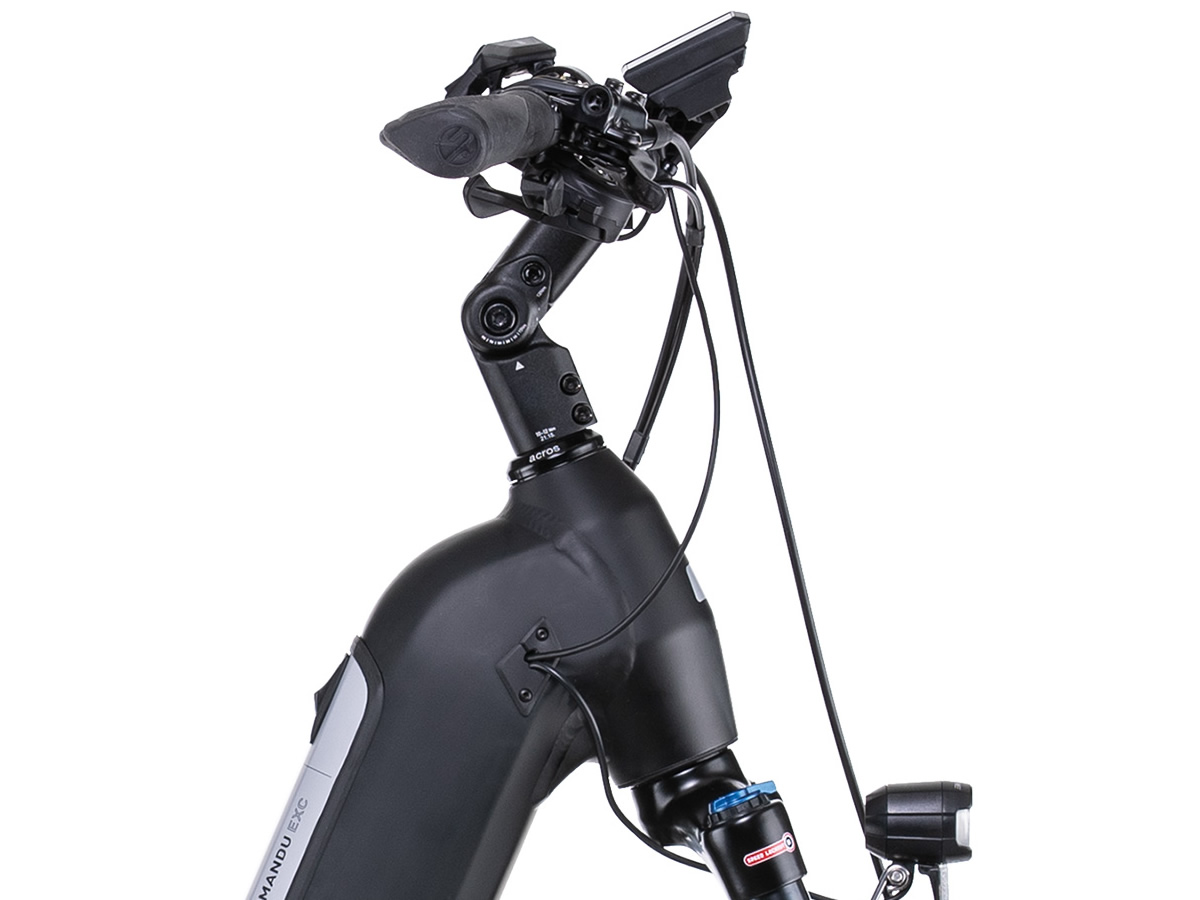 CUBE Kathmandu Hybrid EXS 750 black´n´silver Easy Entry 2022 – Image 2