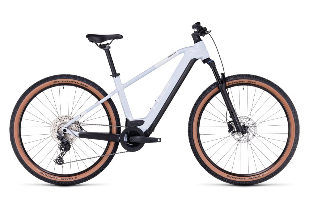 VTT Électrique Semi-Rigide Cube Reaction Hybrid Pro 500 Shimano Deore 11V 500 Wh 29" Blanc Flash 2023