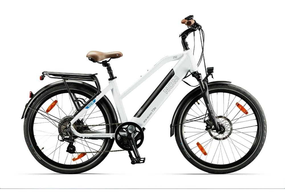 Vélo Electrique Trekking NCM Milano T3s 250W Batterie 48V 12Ah 576Wh blanc