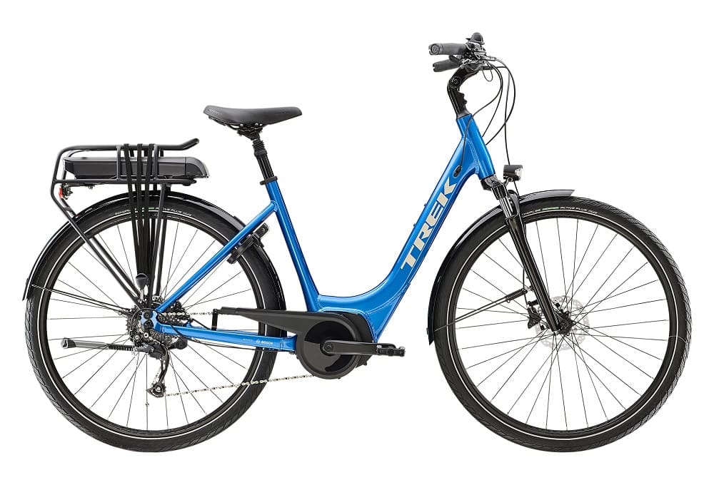 Vélo de Ville Électrique Trek Verve+ 2 Lowstep Shimano Acera/Altus 9V 300 Wh Bleu Alpine 2023